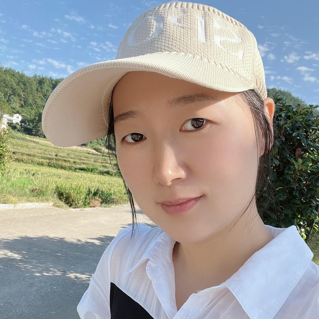 乡村左左