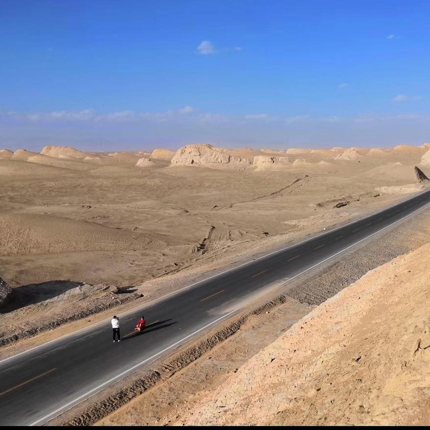 沿途看风景的人