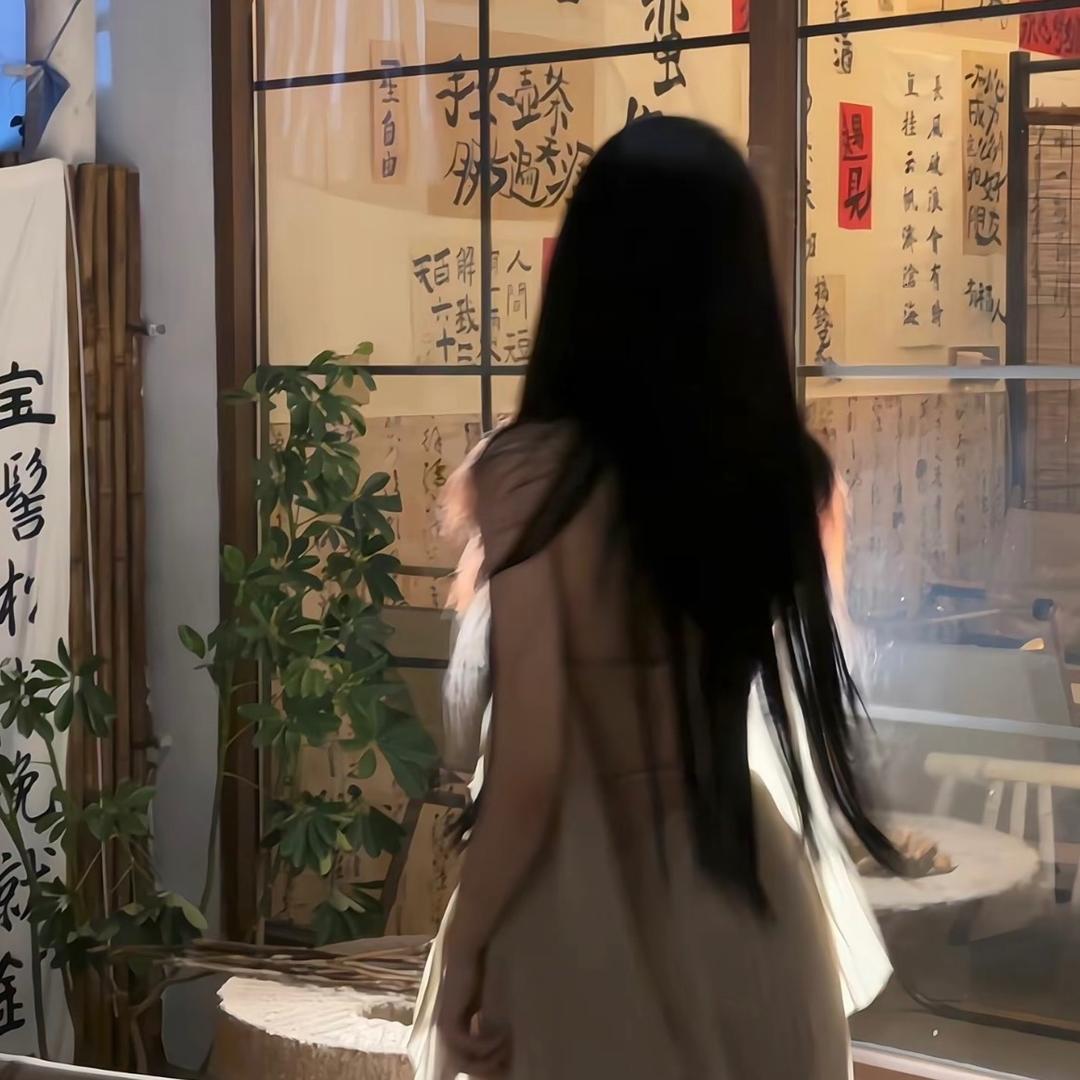 东泰春江华府 吴莎