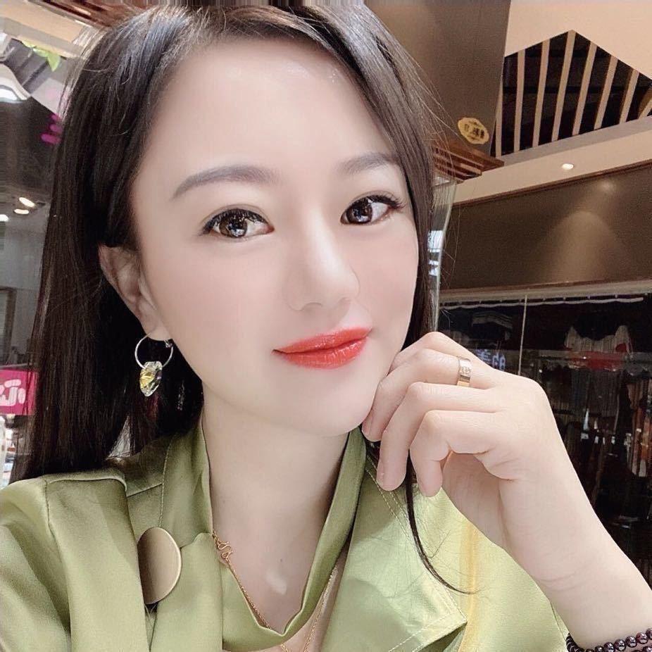 王施施时尚女装