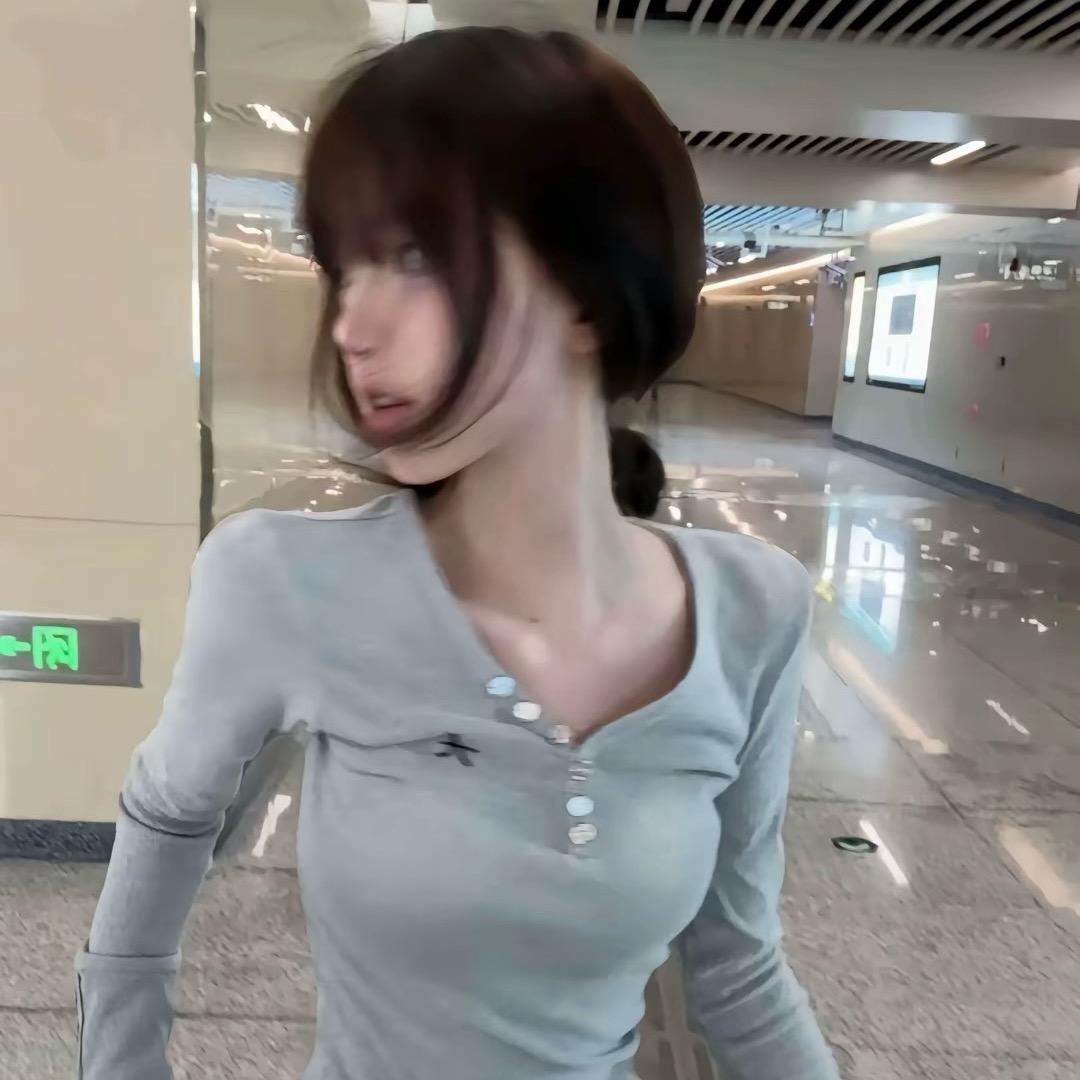 阿余.