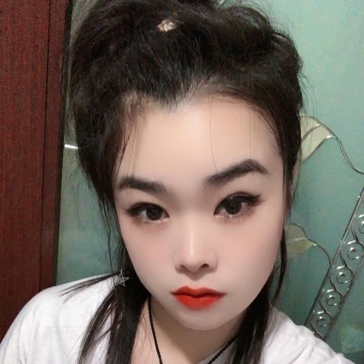 卖导弹的小女孩