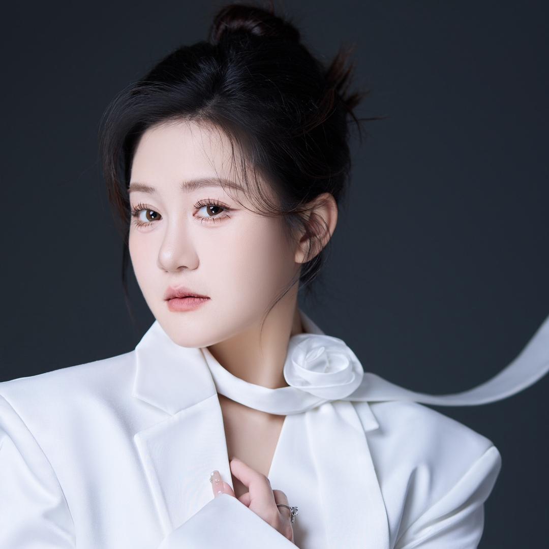 情yi🖤