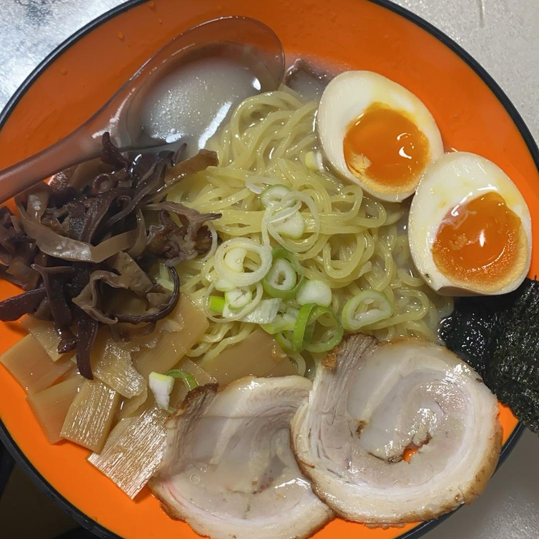 元气豚骨拉面