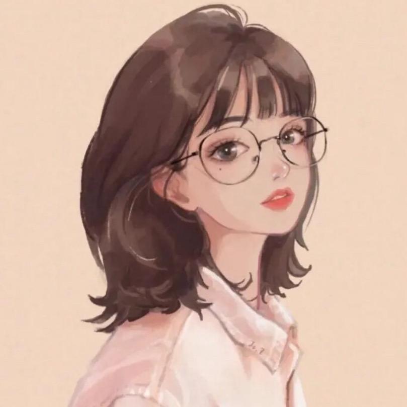 戴眼镜的小公主