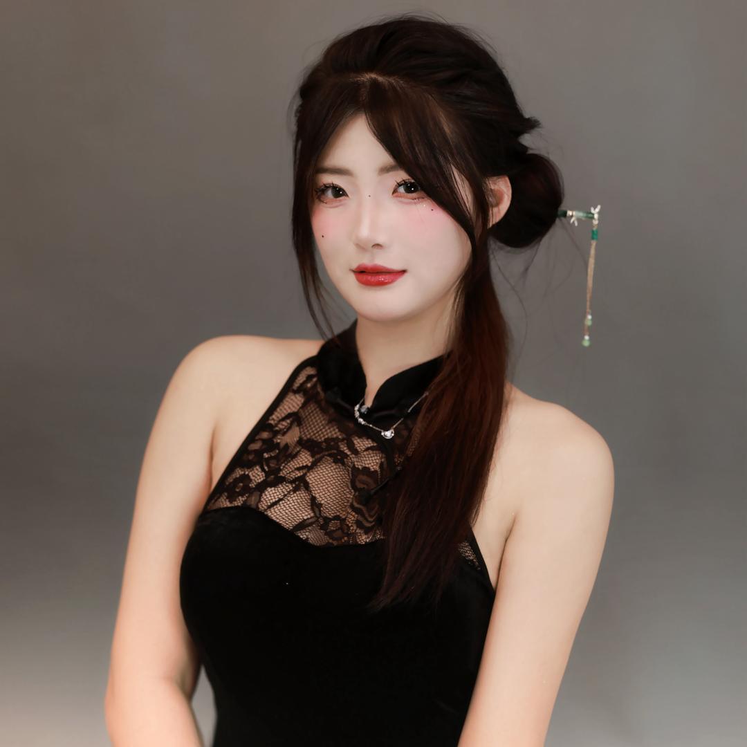 极品小媛💒