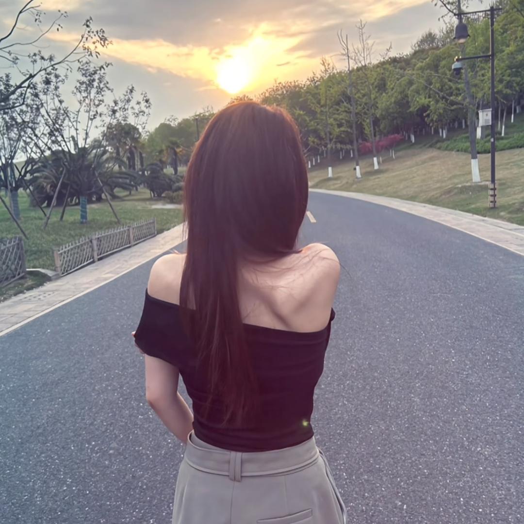 吃八碗 - 🍚