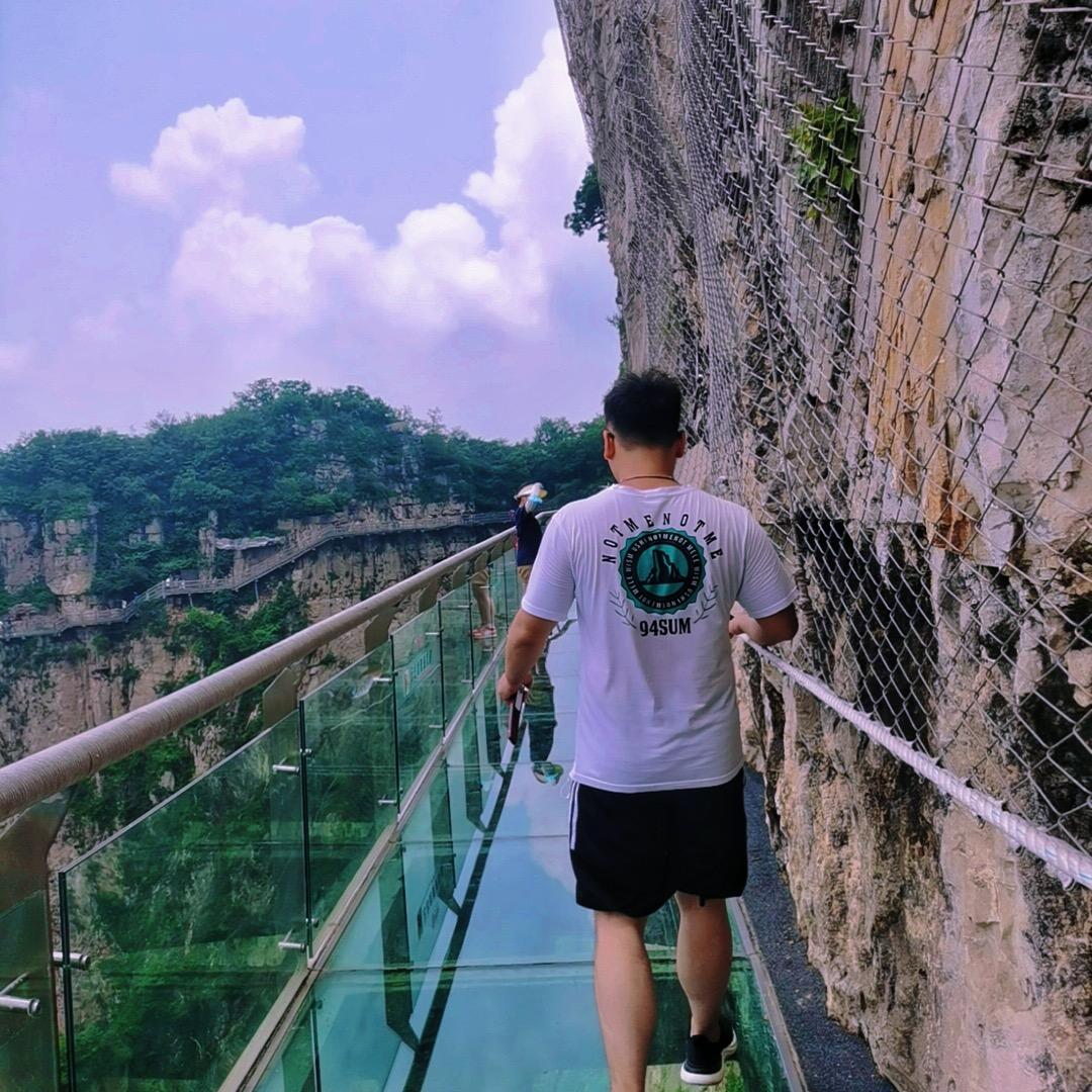 体育老师落魄炒米粉