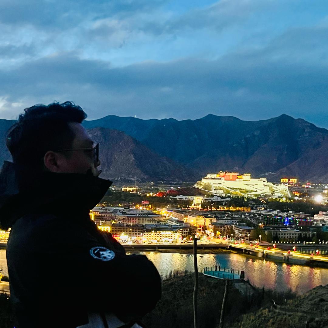 东潮汇舞厅娱乐城—首席执行官