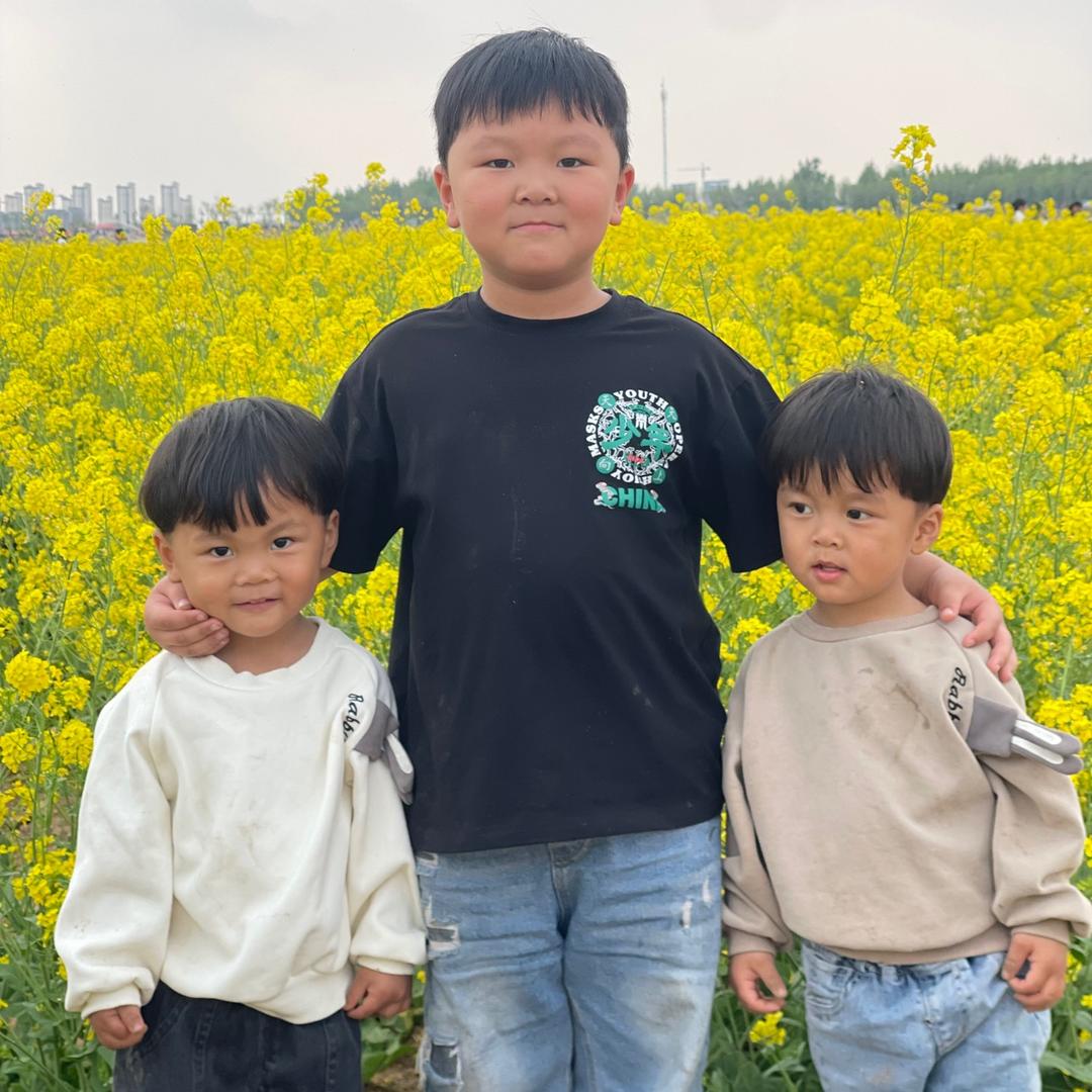 哥哥与弟弟们☀️