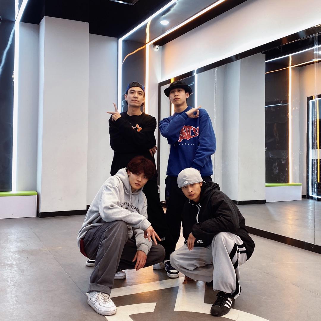 红色警戒❗️(BBOY CREW)