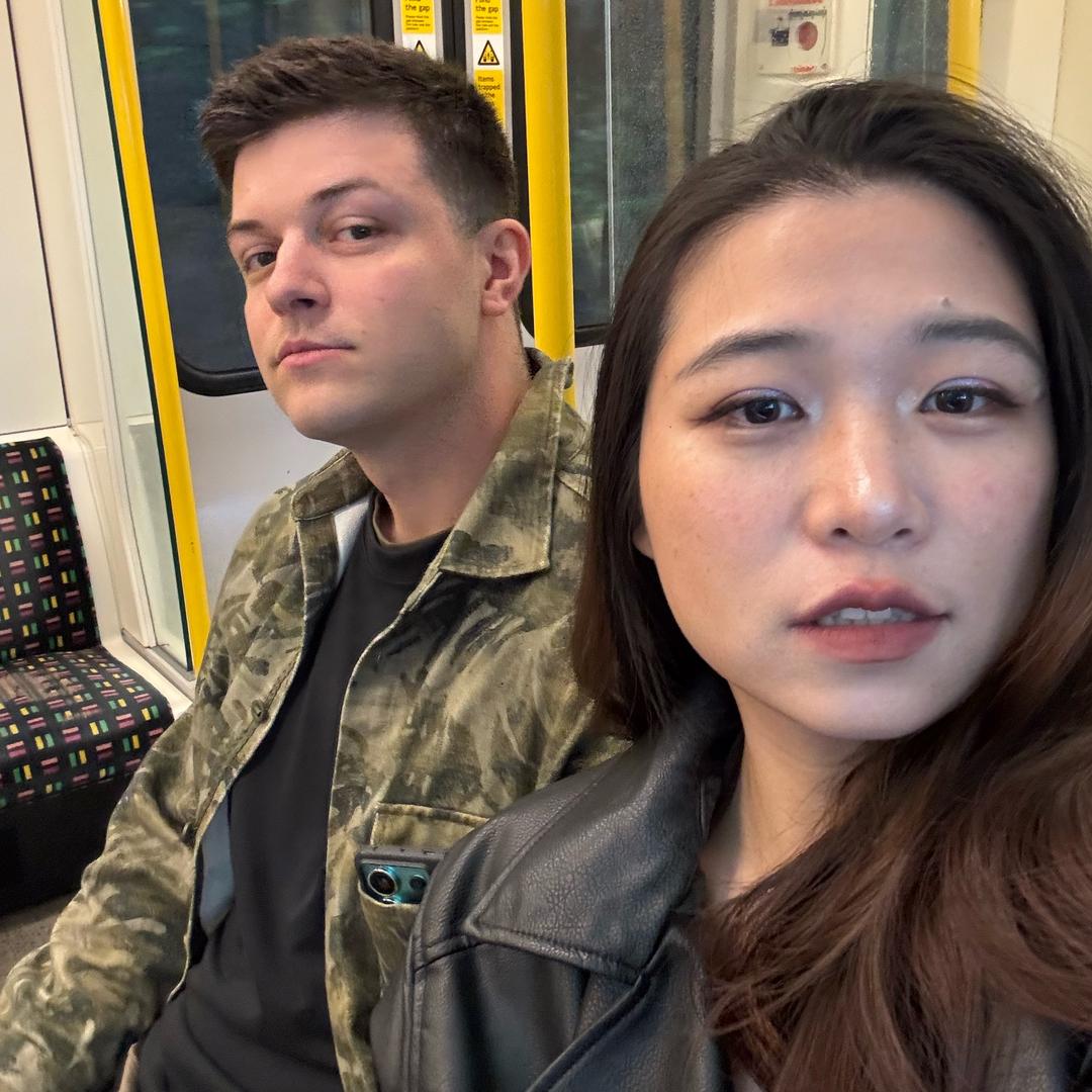 倪莫莫🇨🇳🇬🇧