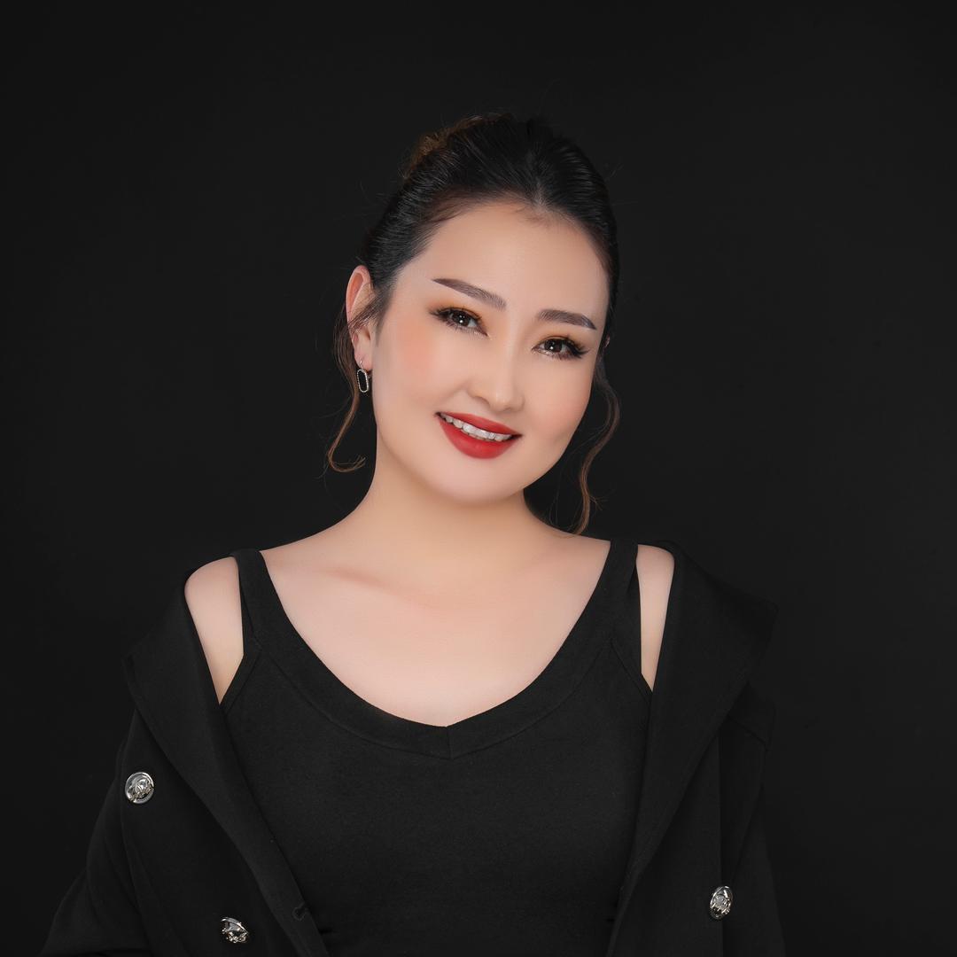 拉拉婚纱摄影