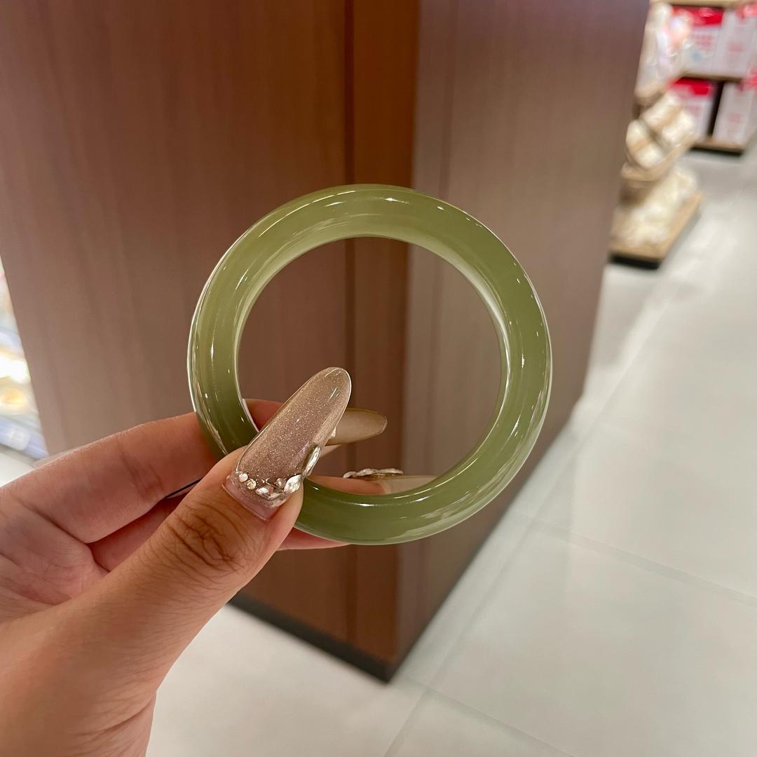 老板娘高端美玉