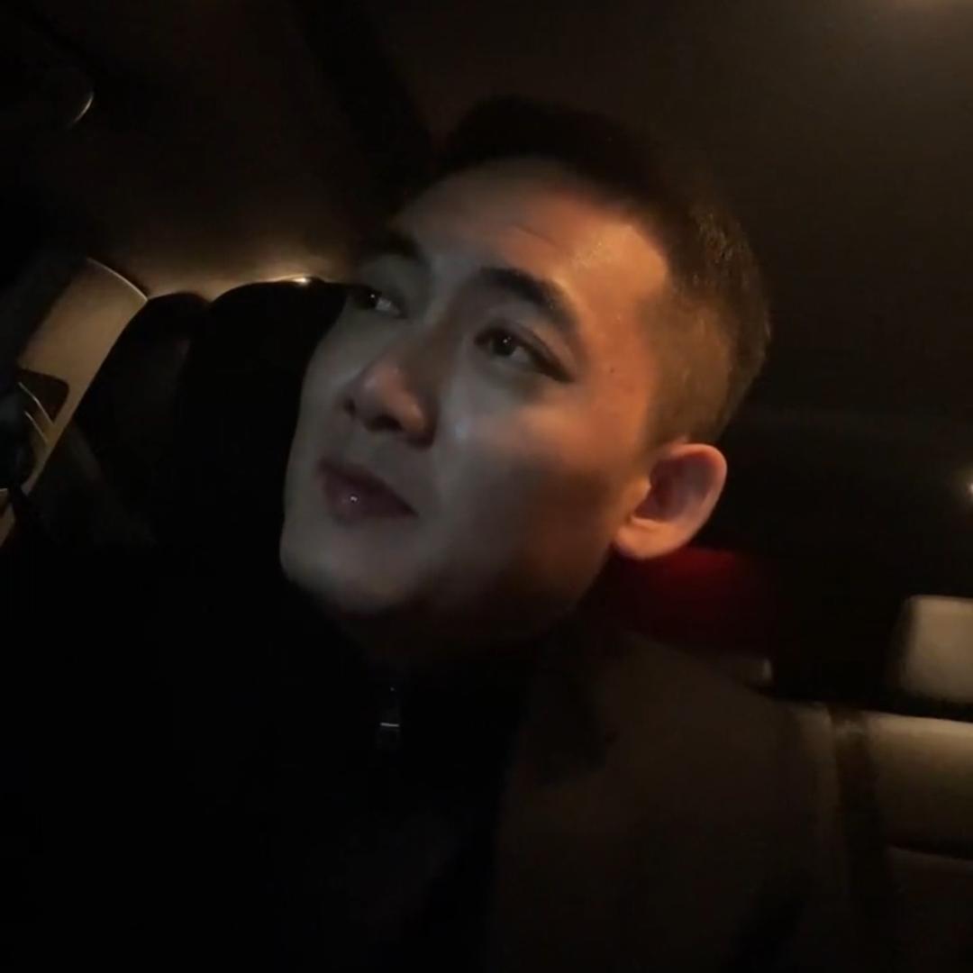 老黄新一代服装人