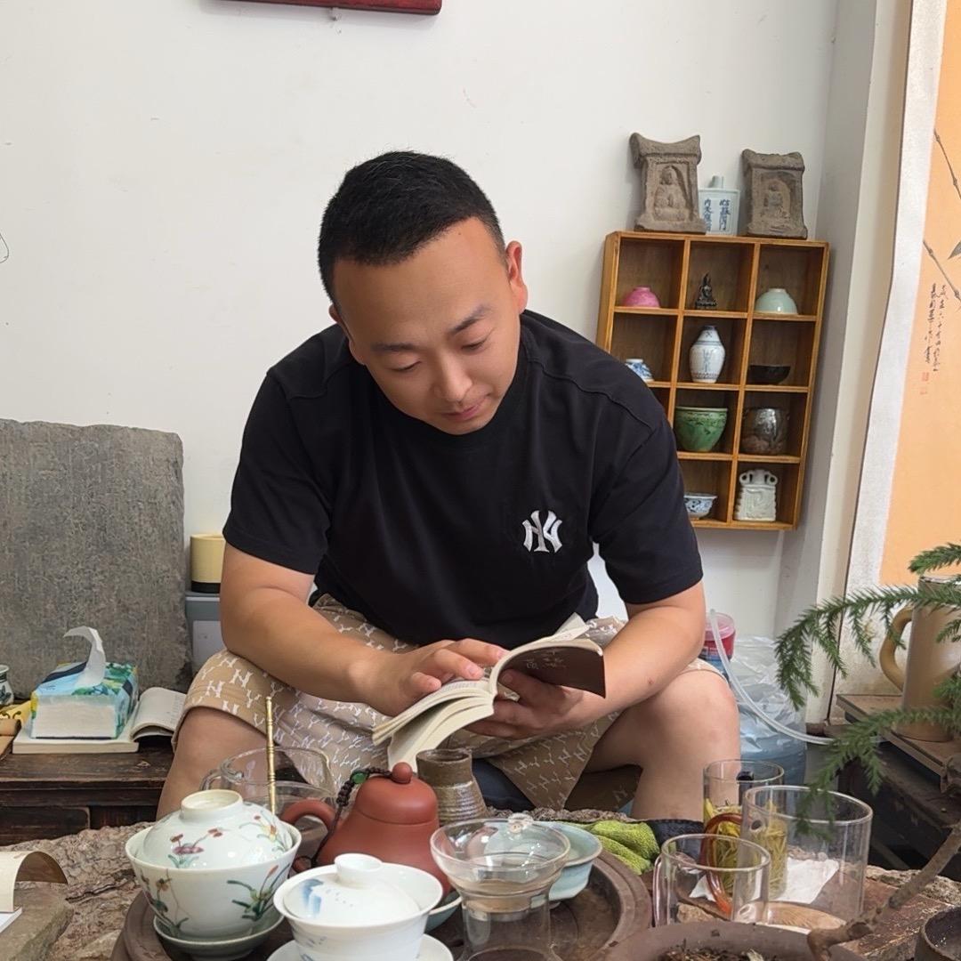 摸啊马先生