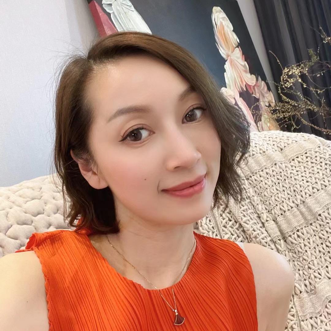 贤贤大牌女装