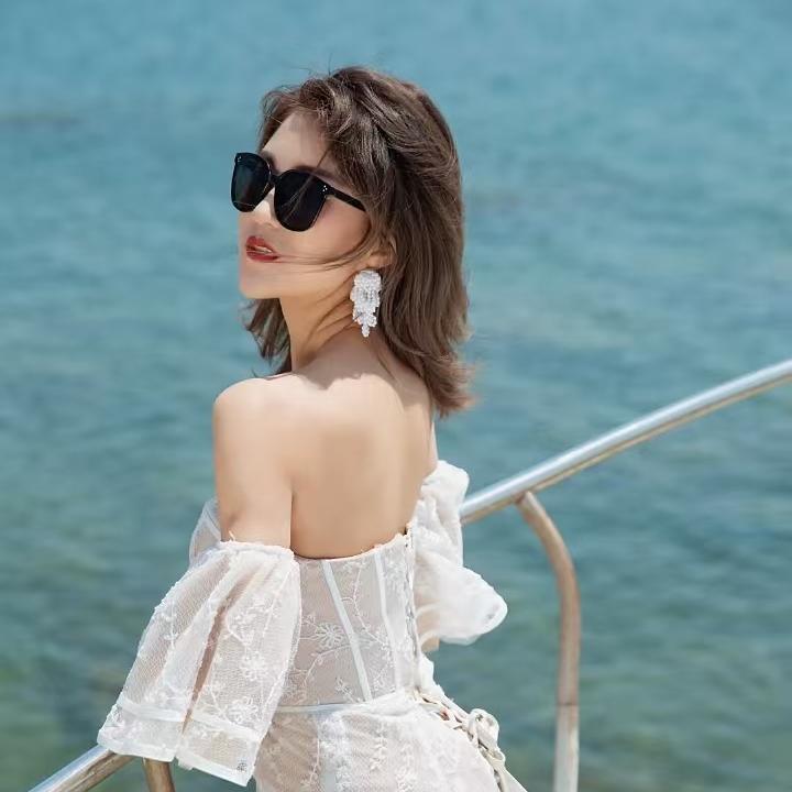 东港小姑娘海鲜旗舰店
