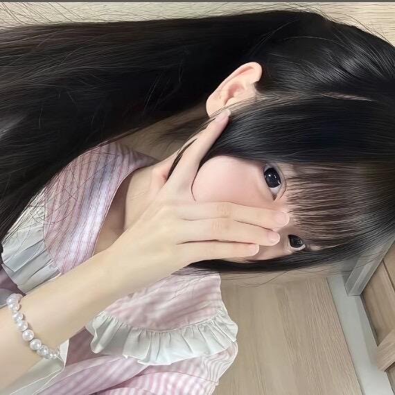 小雯呆呆.