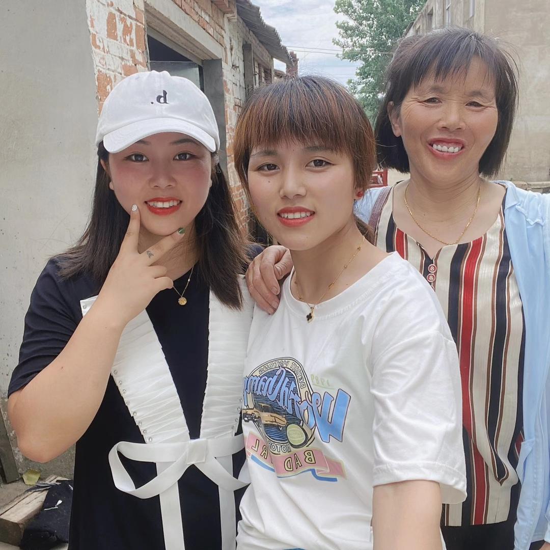 小郑娴二姐（小郑楠）