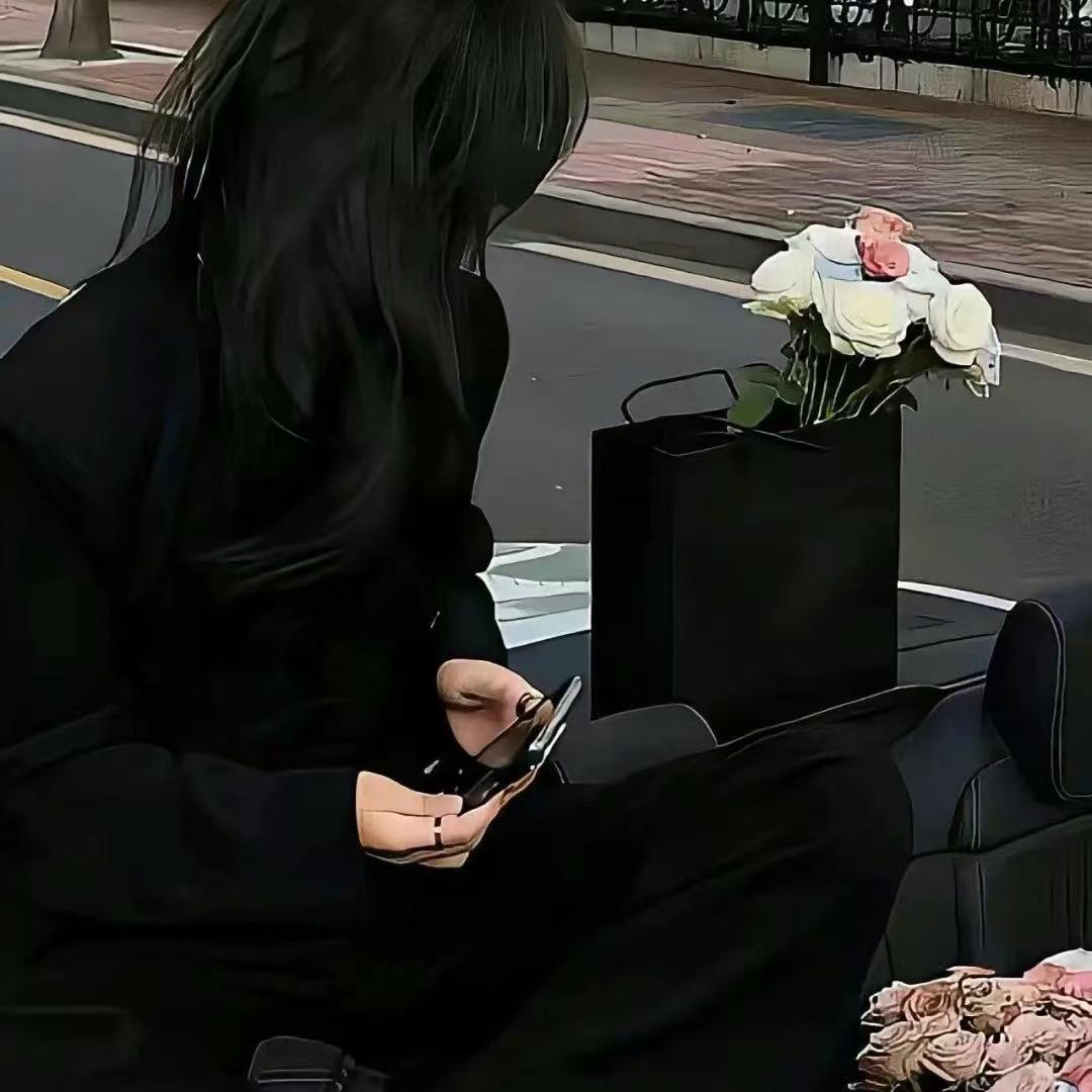 🌈柒月ʕ ᵔᴥᵔ ʔ