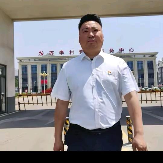 新农人—小牛书记
