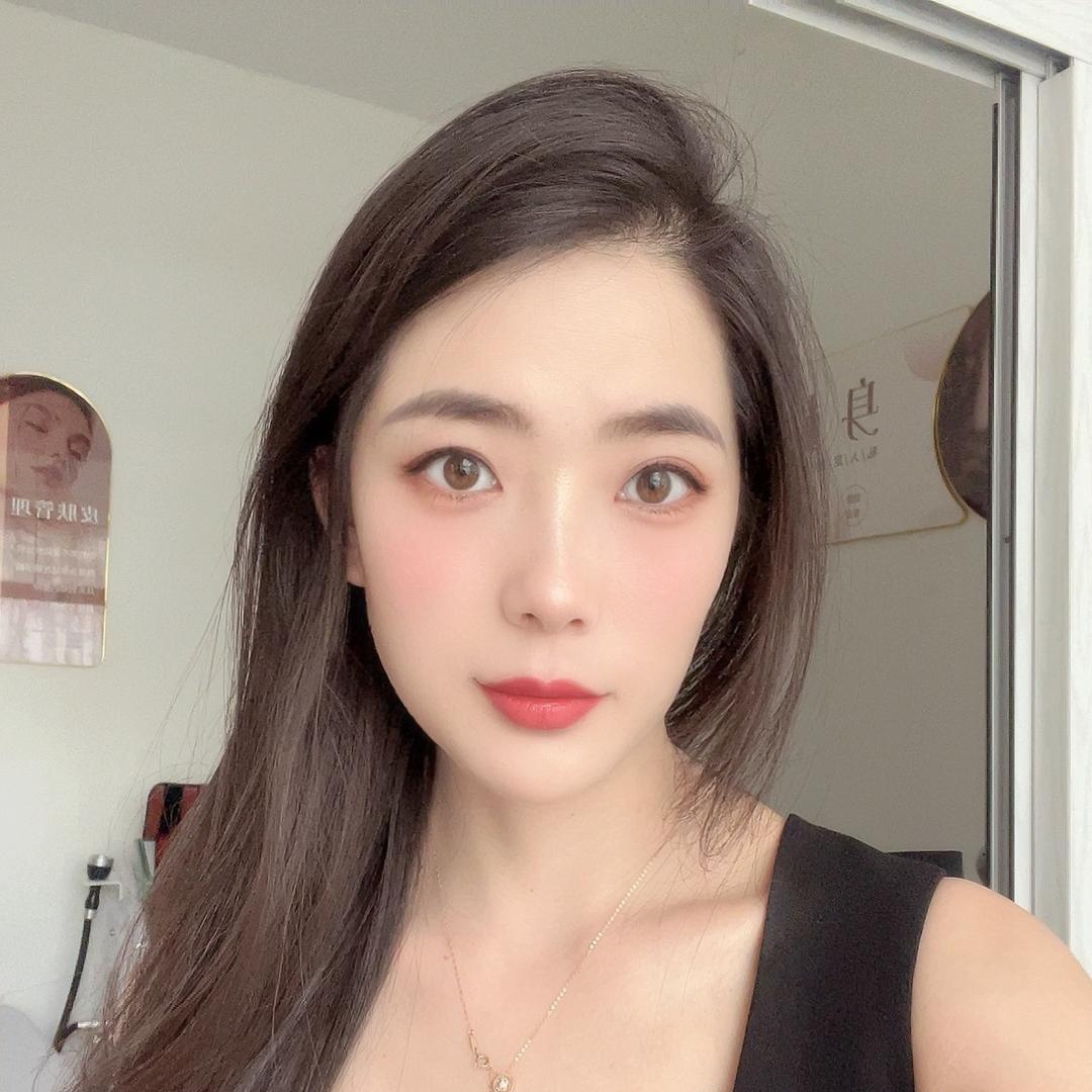 玥玥。