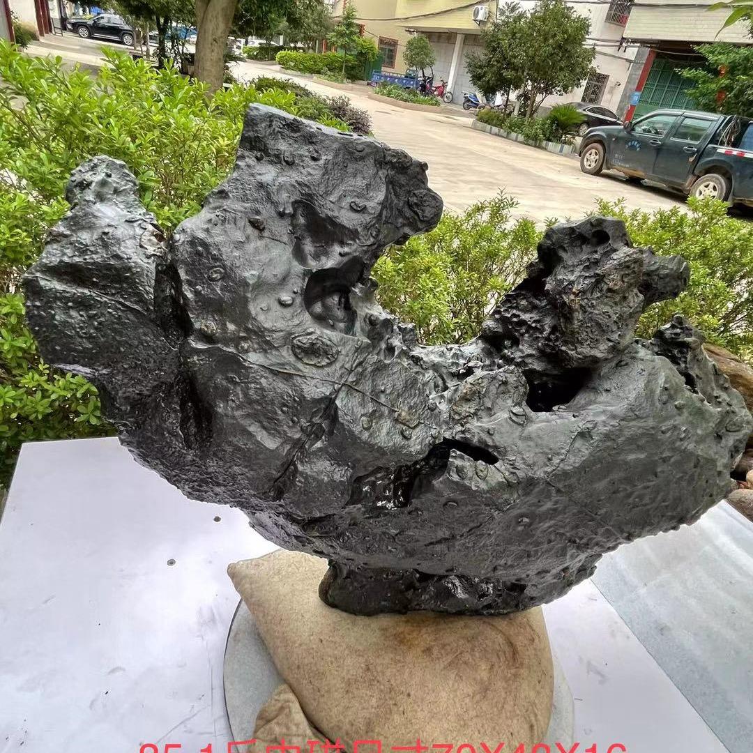 黄乡雨石天然奇陨石