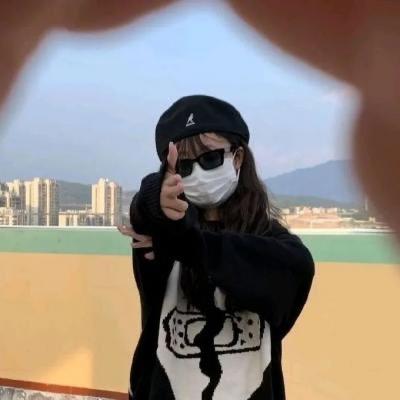 素颜朝天的女子