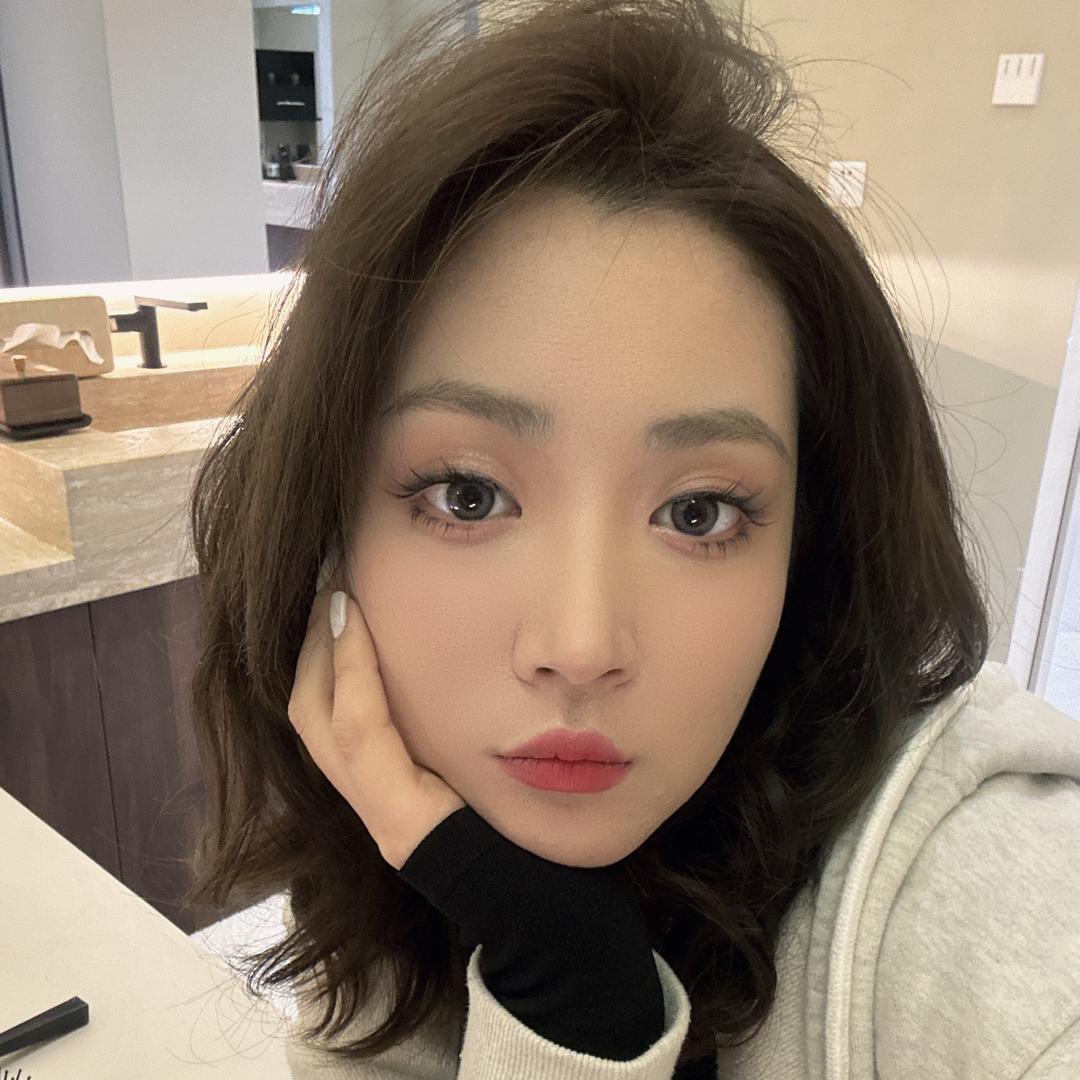 请叫小姐姐