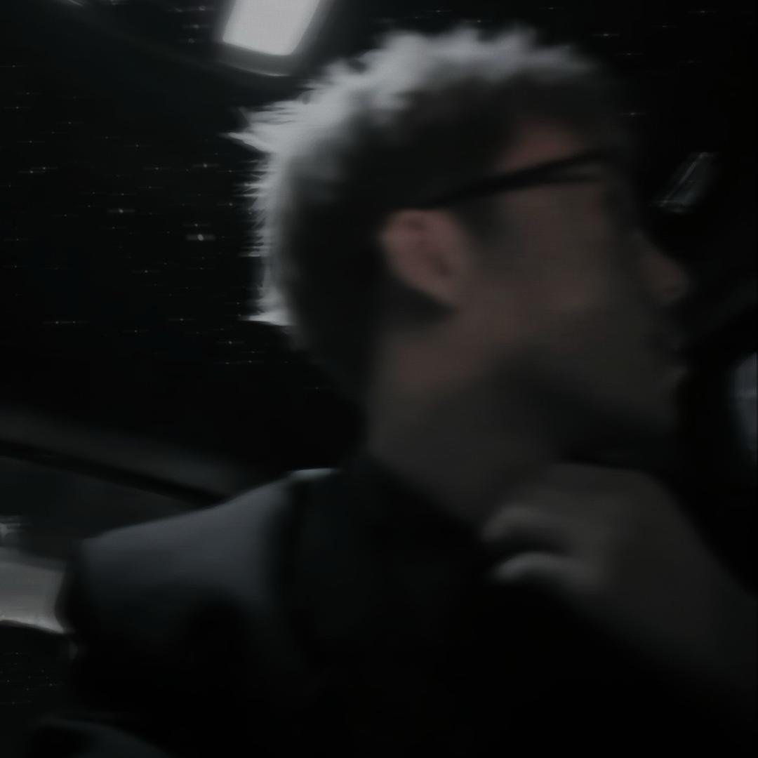 男孩.