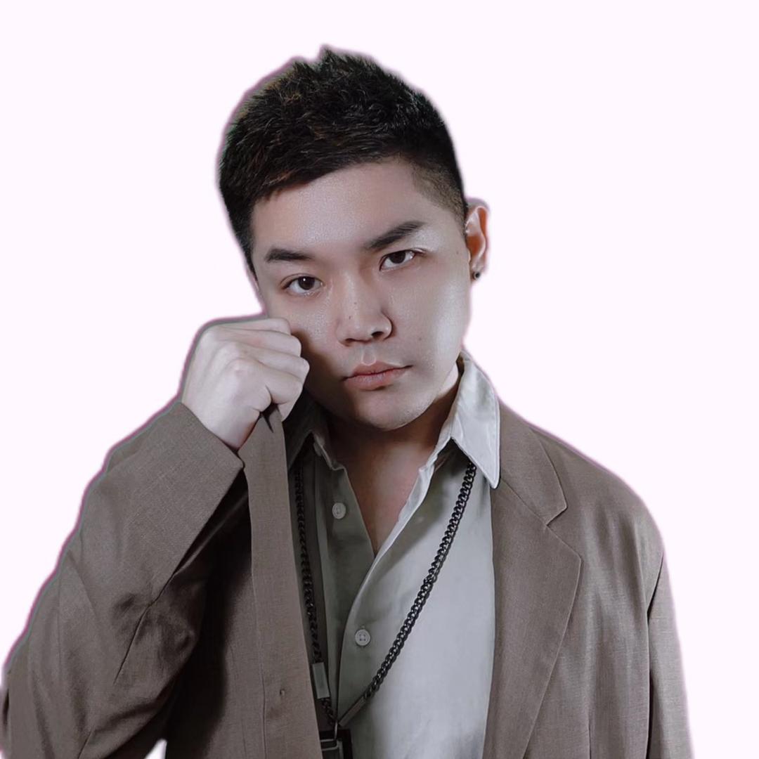 DK发艺•发型定制华少(金华花园店)