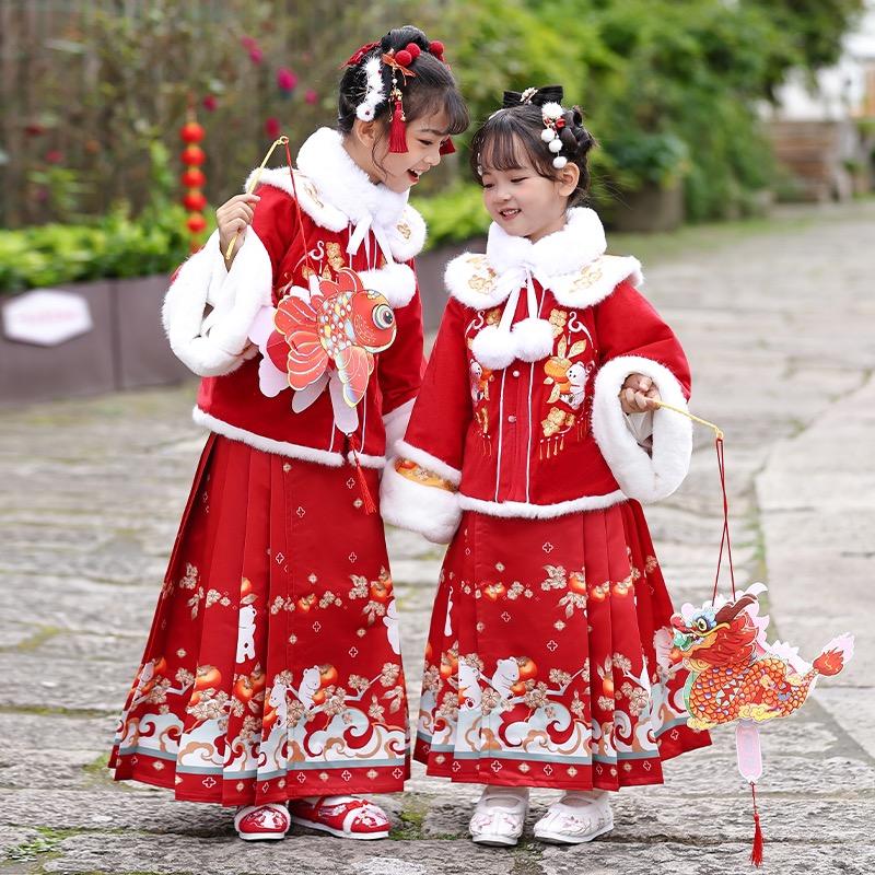 温稚服装设计