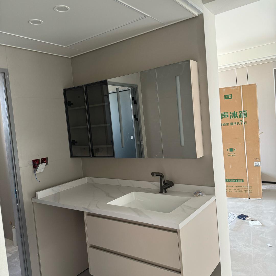 卖卫浴的小姐姐