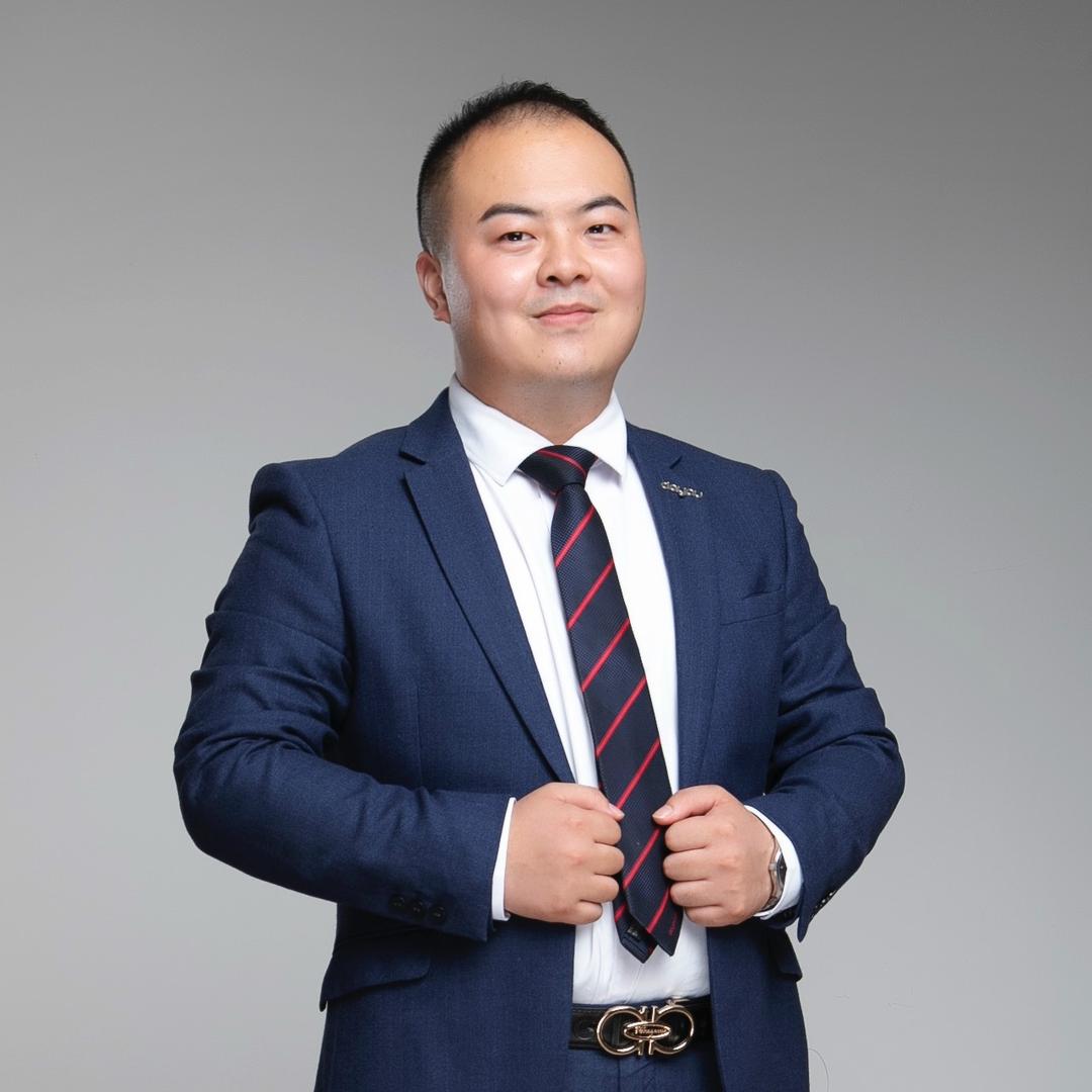 蓝鲸贝游泳馆～雷老师