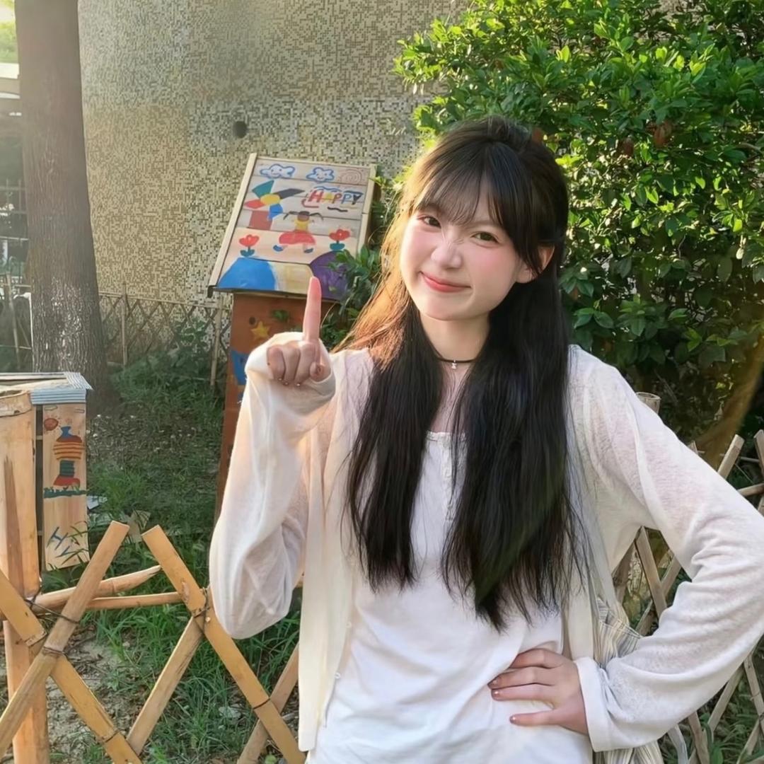草莓味的香香