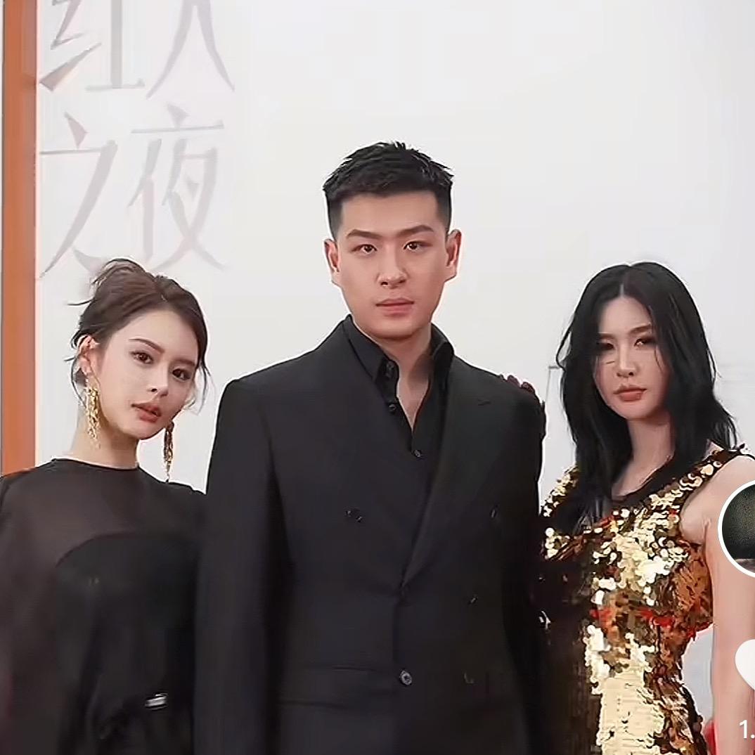 秦磊专柜