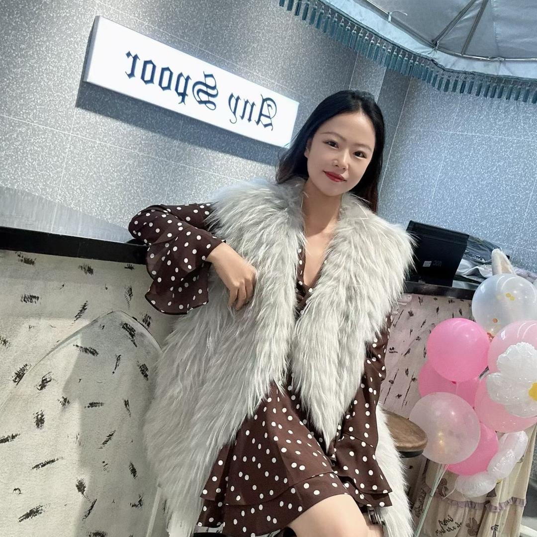 金花四楼Anyspoor搭配师.小何