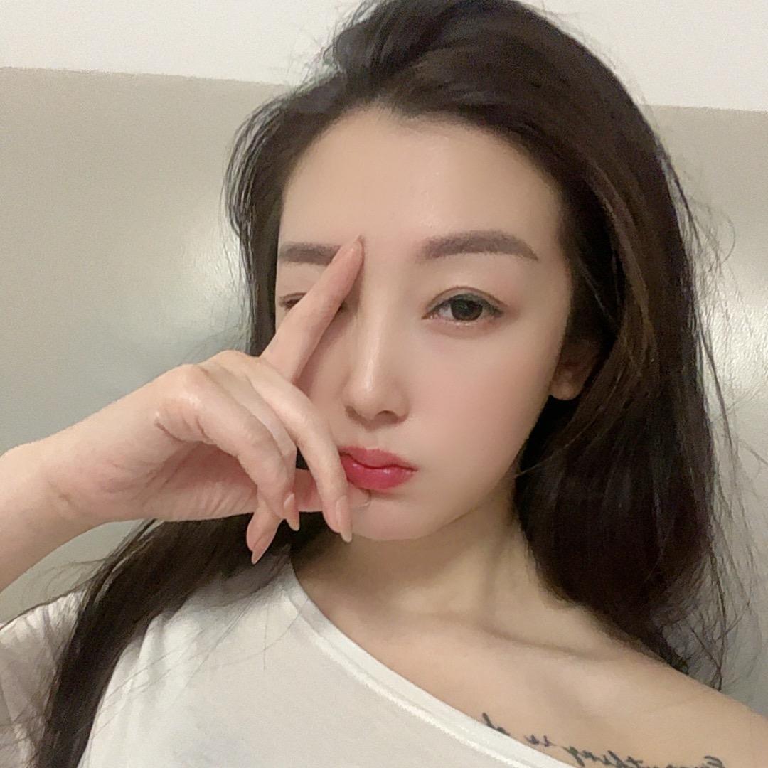 🍀 美若天臣～甄昕