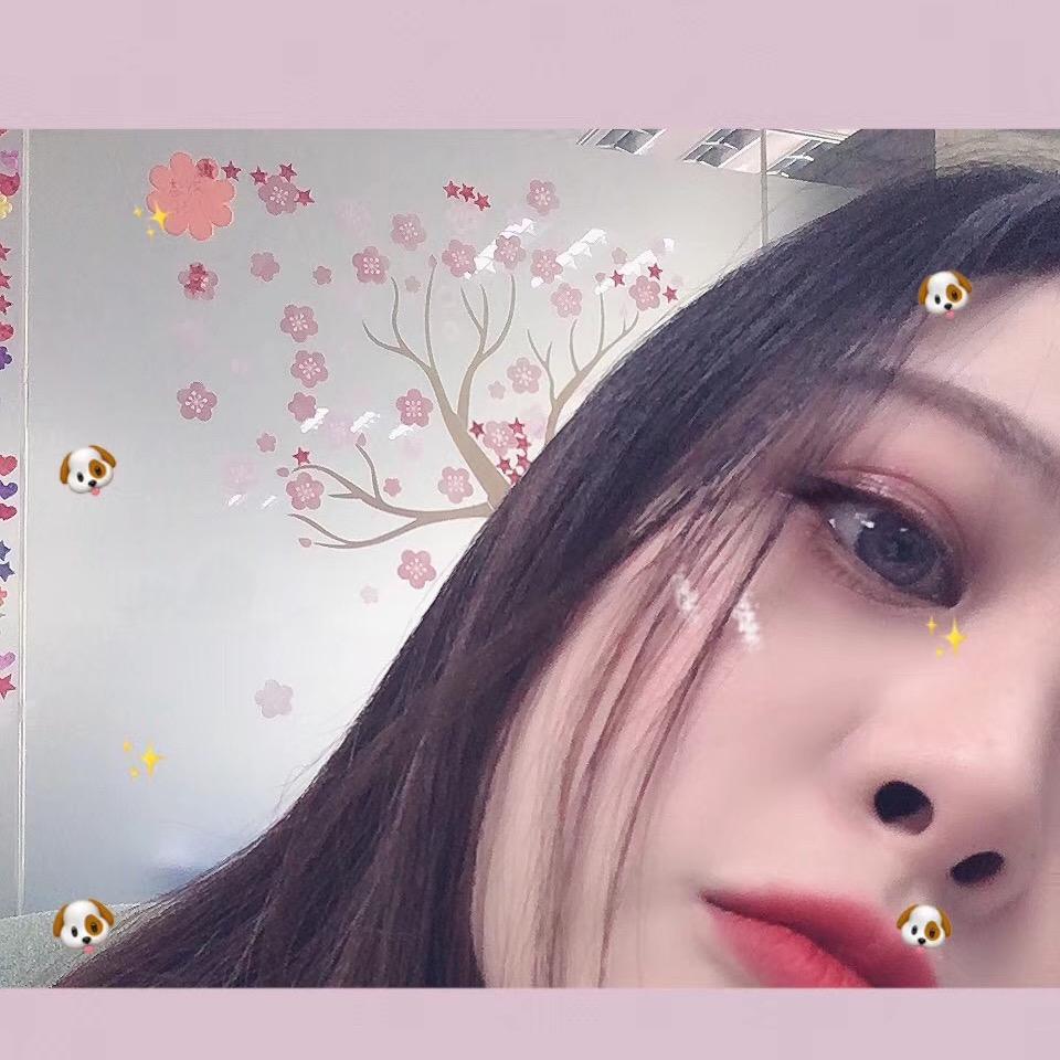 哎～在呢～　　　 　　　　　　༽