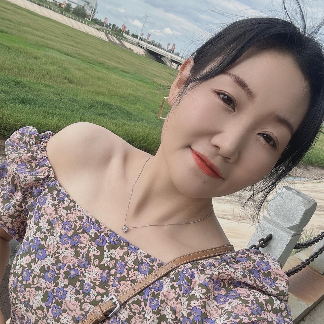 小影在林西