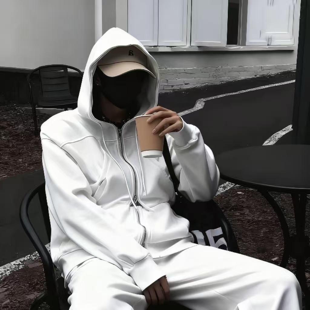 𝓛