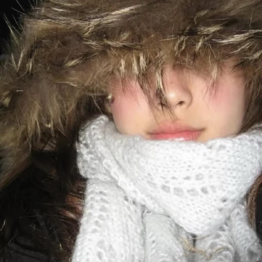 魔卡少女嘤（打不过秋初年