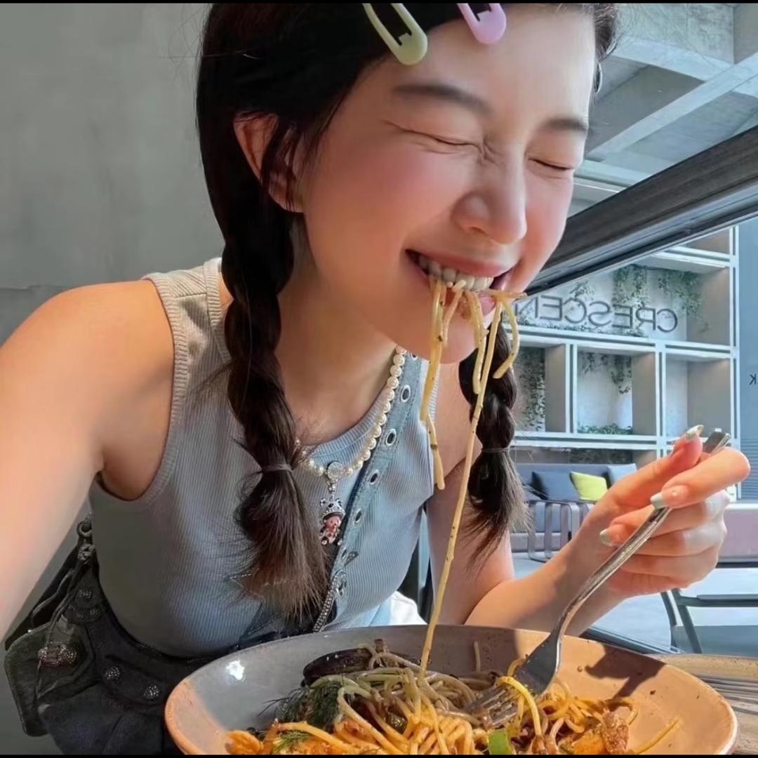 每天都好饿^
