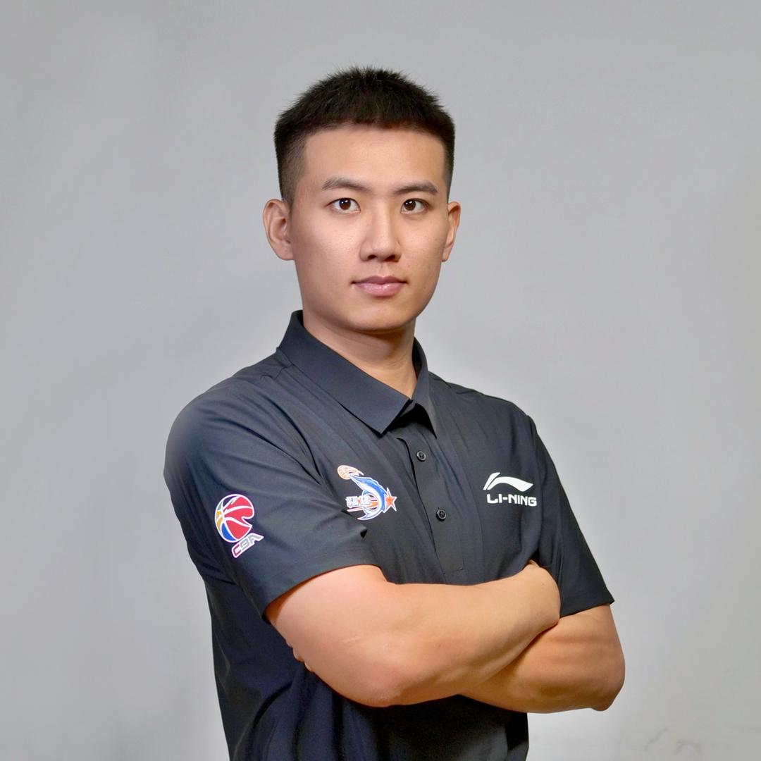 🏀训练师_章磊