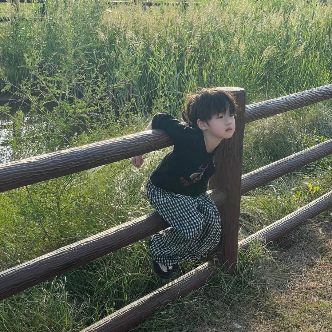 樂樂.