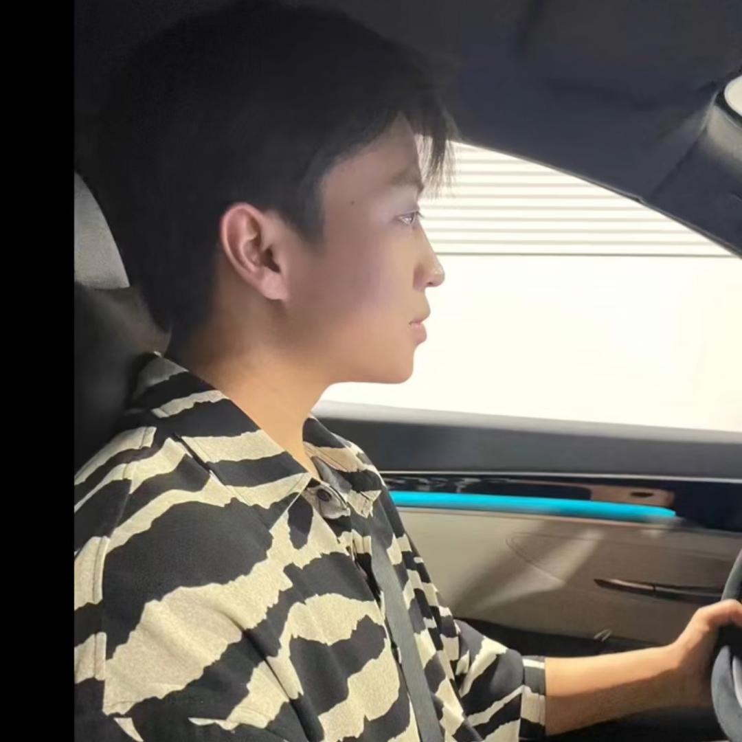 幕想造型·烫发·染发官方号