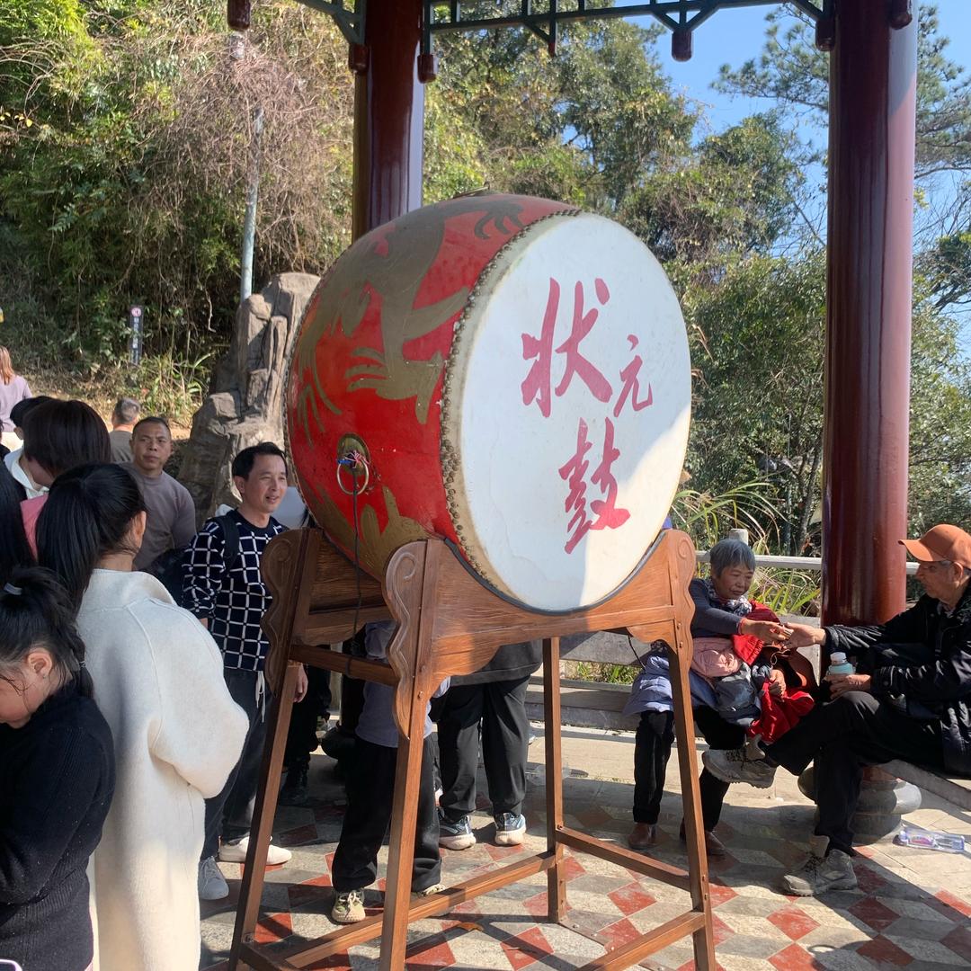 引蝶翩翩
