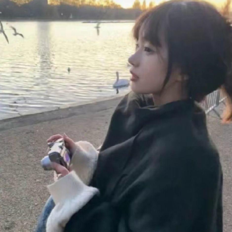 困在这片爱情海