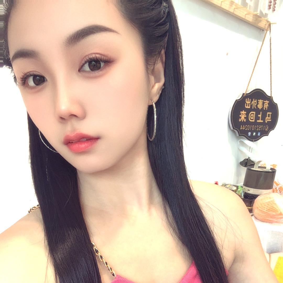 臭美的燕子